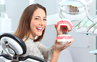 Пять причин, почему стоит выбрать имплантацию зубов