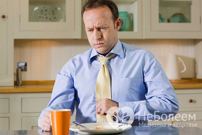 Регулярный кашель, возникающий после приема пищи, может указывать на серьезное заболевание